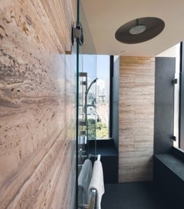 bathroom-wall-decor